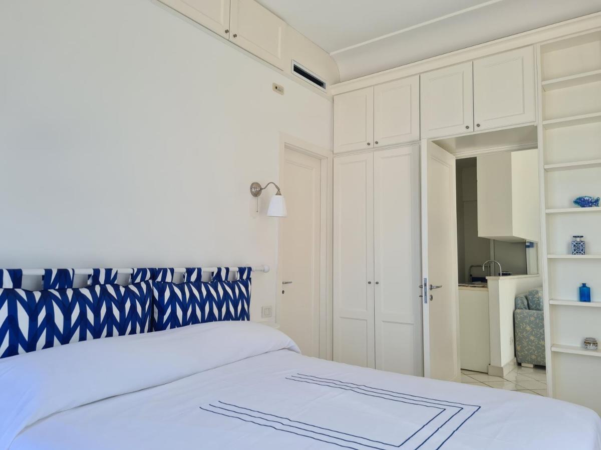 Blu Acquaviva Apartment Капри Екстериор снимка